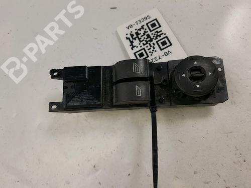 Used Left front window switch Left front window switch FORD FOCUS III 1.6 TDCi (95 hp) 10755772 10755772
