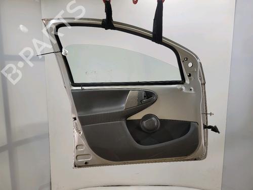 Left front door PEUGEOT 107 (PM_, PN_) 1.4 HDi | BP29696519C2 