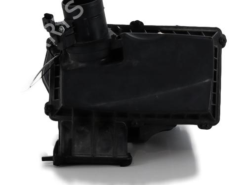 Used Air filter box PEUGEOT 3008 II SUV (MC_, MR_, MJ_, M4_) 2.0 BlueHDi 180 (177 hp) 29443723