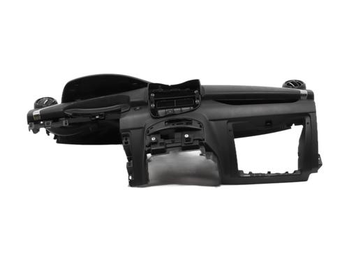 Used Dashboard Dashboard 38324472 38324472