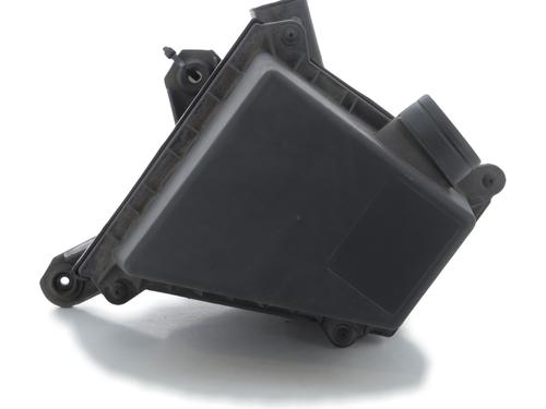 Used Air filter box VW POLO IV (9N_, 9A_) 1.2 (60 hp) 30957445