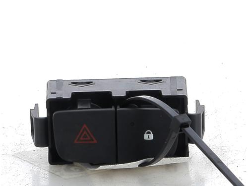 Used Warning switch RENAULT TRAFIC III Van (FG_) 1.6 dCi 125 (FGMH) (125 hp) 18066946