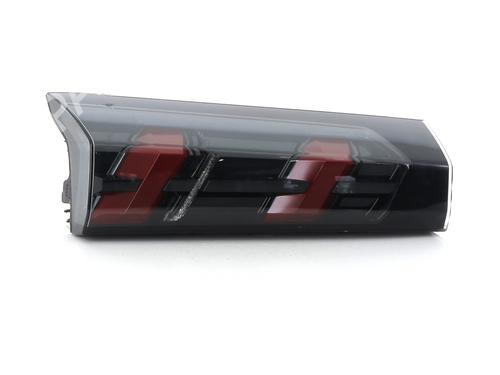 Used Left tailgate light PEUGEOT 2008 II (UD_, US_, UY_, UJ_, UR_, UC_) 1.5 BlueHDI 100 (102 hp) 31057333