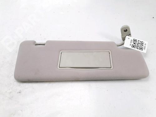Used Right sun visor Right sun visor LAND ROVER DISCOVERY III (L319) 2.7 TD 4x4 (190 hp) 10445623 10445623
