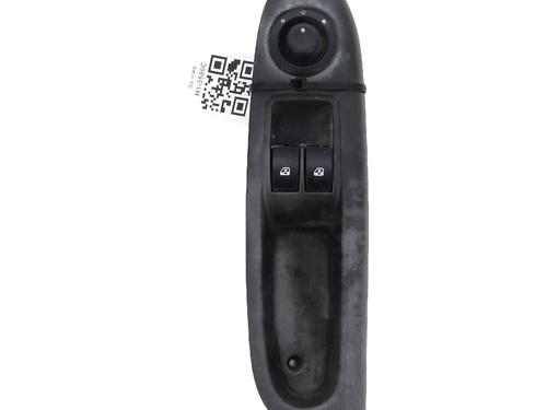 Used Left front window switch RENAULT CLIO II (BB_, CB_) [1998-2016]  26198603
