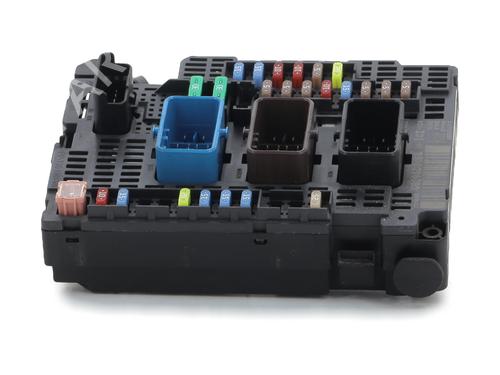 Used Fuse box PEUGEOT 308 II (LB_, LP_, LW_, LH_, L3_) 1.6 GTi (L35GNH) (272 hp) 29931184