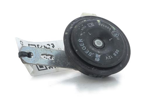 Used Horn RENAULT TWINGO II (CN0_) 1.2 16V (CN04, CN0B) (75 hp) 31875733