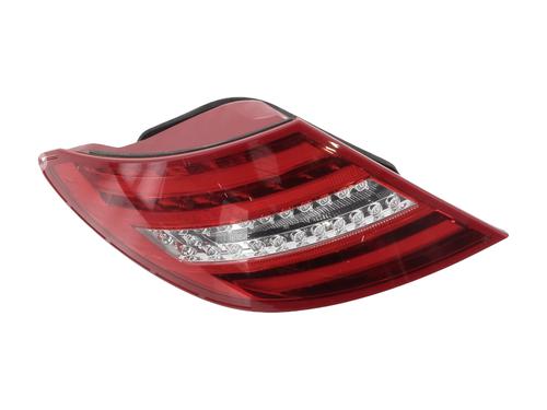 Używane Lampa tylna lewa MERCEDES-BENZ C-CLASS (W204) C 220 CDI (204.002) (170 hp) 30895510