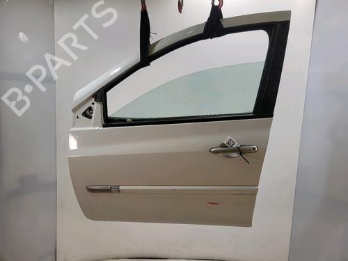Used Left front door RENAULT CLIO III (BR0/1, CR0/1) 1.2 16V (BR02, BR0J, BR11, CR02, CR0J, CR11) (75 hp) 32013650