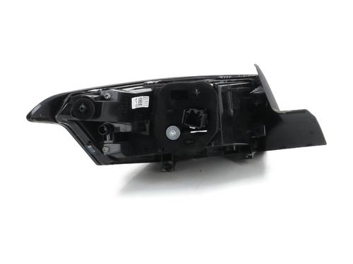 Right taillight PEUGEOT 308 III (FB_, FH_, FP_, F3_, FM_) Hybrid 136 (FPHPYC) | BP28834465C35 