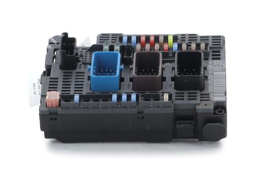 Used Fuse box Fuse box PEUGEOT 308 II (LB_, LP_, LW_, LH_, L3_) 1.6 HDi (92 hp) 32842218 32842218