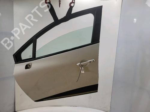 Used Left front door Left front door RENAULT CLIO IV (BH_) 1.5 dCi 90 (90 hp) 40520825 40520825