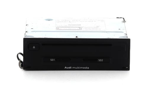 Używane Radio AUDI A3 Sportback (8VA, 8VF) 2.0 TDI (150 hp) 31207373
