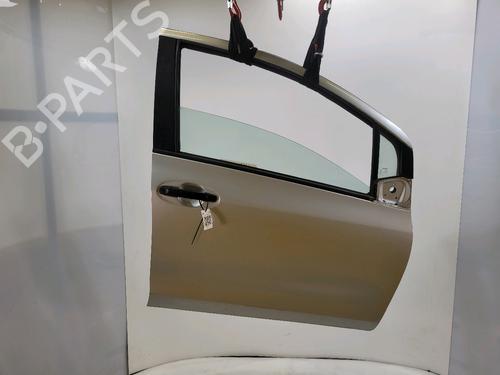 Used Right front door TOYOTA YARIS (_P13_) [2010-2020]  28286289