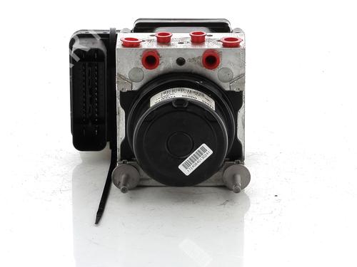 Used ABS pump TOYOTA YARIS (_P13_) 1.0 (KSP130_, KSP130) (69 hp) 16128899