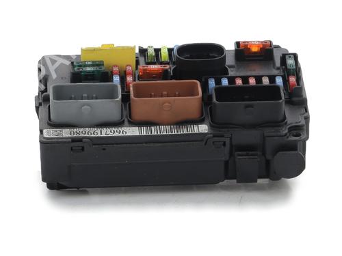 Used Fuse box CITROËN DS3 (SA_) 1.6 HDi 90 (92 hp) 30503174