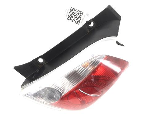 Używane Lampa tylna prawa FIAT 500 (312_) 0.9 (312AXG1A, 312.AXG11) (86 hp) 31373151