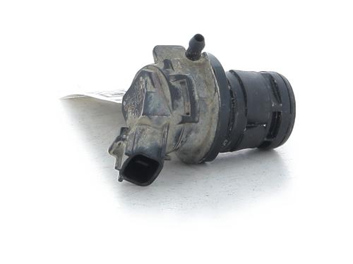 Used Washer pump Washer pump TOYOTA HILUX VII Pickup (_N1_, _N2_, _N3_) 2.5 D-4D 4WD (KUN25_, KUN25R) (120 hp) 33280141 33280141