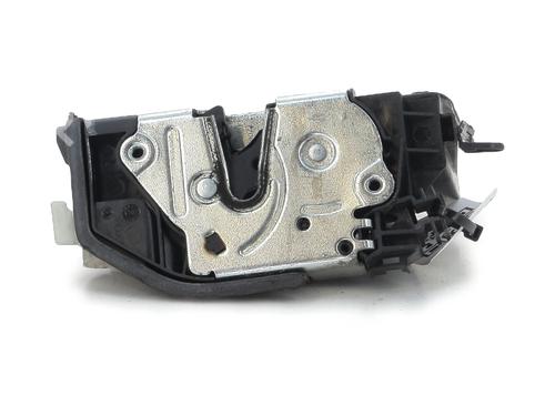 Front left lock BMW X1 (E84) xDrive 20 d | BP30654244C98 - Image 2