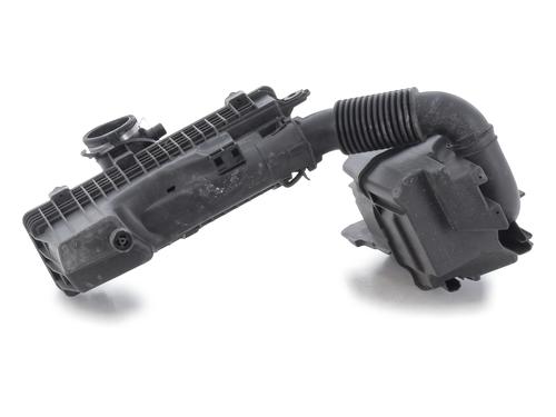 Used Air filter box Air filter box PEUGEOT 206 Hatchback (2A/C) 1.4 16V (88 hp) 33446598 33446598