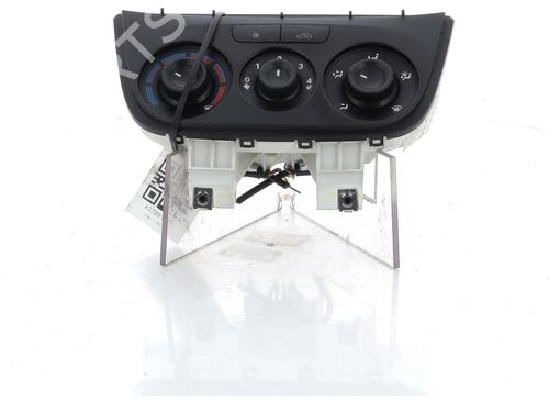 Used Climate control OPEL COMBO Box Body/MPV (X12) 1.6 CDTI (B05) (105 hp) 18035649