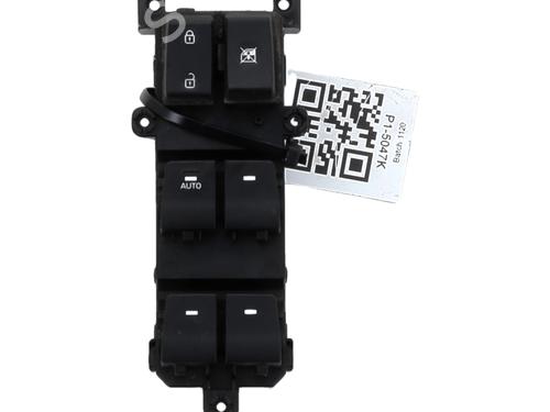 Used Left front window switch HYUNDAI TUCSON (TL, TLE) 1.7 CRDi (116 hp) 29874855
