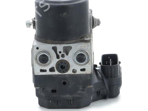 ABS Bremseaggregat MITSUBISHI L200 / TRITON (KA_T, KB_T) 2.5 DI-D 4WD (KB4T) (136 hp) 31577518