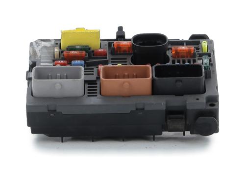 Used Fuse box Fuse box PEUGEOT 5008 (0U_, 0E_) 1.6 16V (156 hp) 33866604 33866604