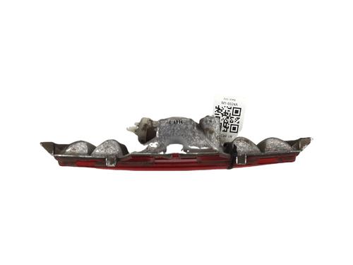 Feu central arrière PEUGEOT 208 I (CA_, CC_) 1.6 HDi (92 hp) 31938244