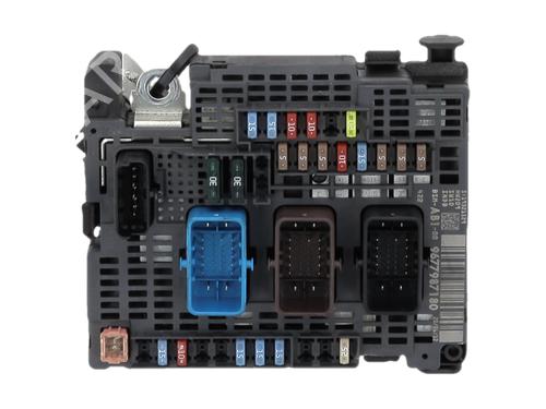 Fuse box CITROËN C4 II (NC_) 1.6 HDi 110 | BP39608600E1 - Image 2