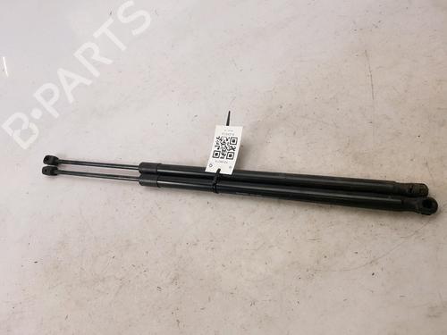 Used Tailgate lift support VOLVO XC40 (536) T5 AWD (247 hp) 27916859