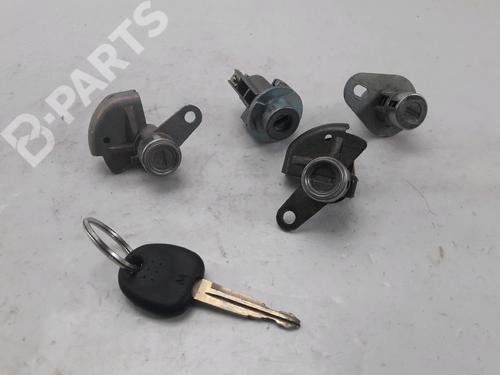 Used Ignition barrel Ignition barrel HYUNDAI GETZ (TB) 1.1 (63 hp) 10449640 10449640