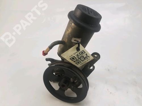Used Steering pump TOYOTA YARIS VERSO (_P2_) 1.3 (NCP20_, NCP22_, NCP20R, NCP22R) (86 hp) 10679124