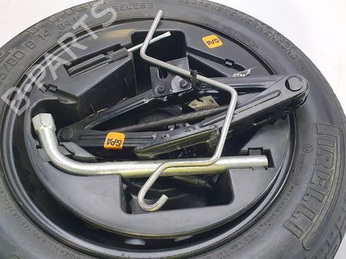 Used Jack Kit FIAT 500 (312_) 1.3 D Multijet (312AXB1A) (75 hp) 29602360
