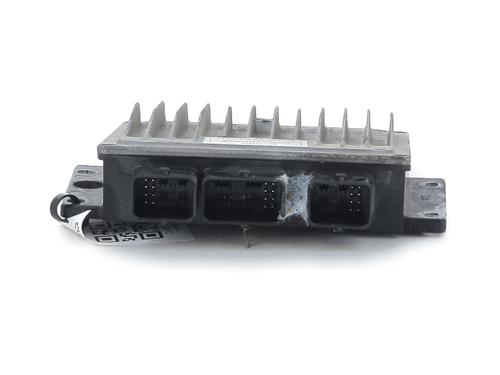 engine-control-unit-ecu-renault-clio-iii-grandtour-kr01_-2007-31913133 main image