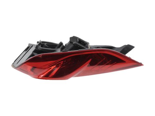 Used Left taillight Left taillight 37017100 37017100