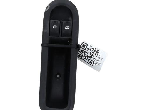 Used Left front window switch RENAULT CLIO III (BR0/1, CR0/1) 1.5 dCi (C/BR0G, C/BR1G) (68 hp) 29623596