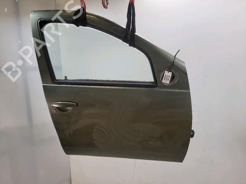 right-front-door-dacia-duster-hs_-2010-2011-2012-2013-2014-2015-2016-2017-2018-33686026 main image