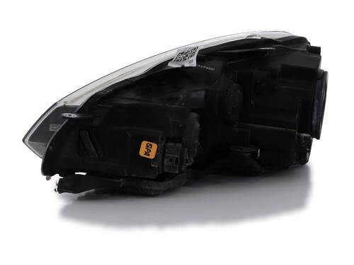 Right headlight VW GOLF VI (5K1) 2.0 TDI | BP30190767C29