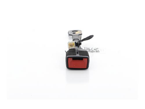 Engate do cinto Engate do cinto PEUGEOT 3008 II SUV (MC_, MR_, MJ_, M4_) 1.5 BlueHDi 130 (131 hp) 34337401 34337401