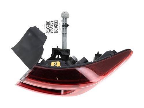 Used Right taillight RENAULT CLIO V (B7_) 1.0 TCe 90 (B7MT) (91 hp) 31122627