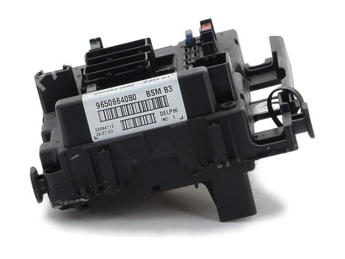 Used Fuse box PEUGEOT 307 (3A/C) 1.6 16V (109 hp) 27914753