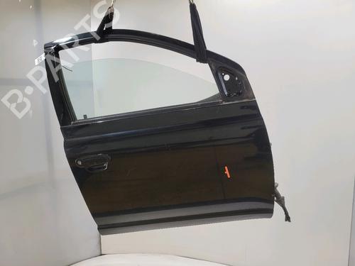 Dør høyre foran Dør høyre foran TOYOTA YARIS (_P1_) 1.3 (NCP10, SCP12_) (86 hp) 36946244 36946244