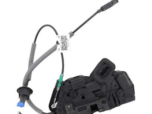 Højre bagtil lås AUDI Q3 (F3B) 35 TDI (150 hp) 30957261