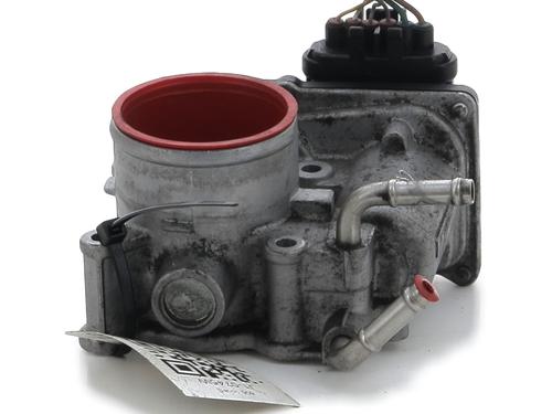 Throttle body TOYOTA YARIS (_P9_) | BP30118127M82