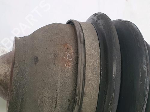 Used Left front driveshaft PEUGEOT 3008 I MPV (0U_) 1.6 HDi (109 hp) 28533598