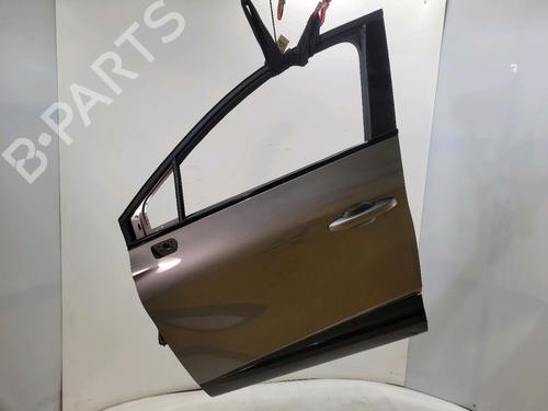 Used Left front door RENAULT CAPTUR II (HF_) E-TECH 145 (HFMU) (143 hp) 31152778