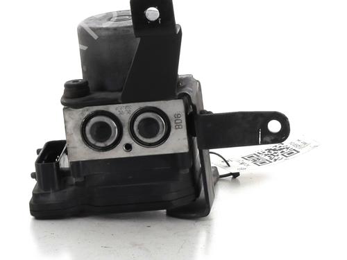 Used ABS pump ABS pump KIA SPORTAGE II (JE_, KM_) 2.0 CRDi (140 hp) 33745127 33745127