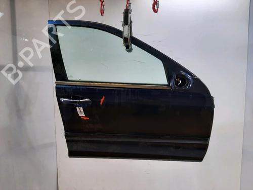 Used Right front door MERCEDES-BENZ C-CLASS (W203) C 220 CDI (203.006, 203.008) (143 hp) 15393181