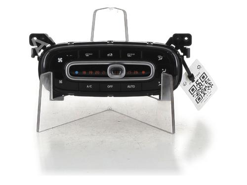 climate-control-smart-fortwo-coupe-453-2014-34231121 main image